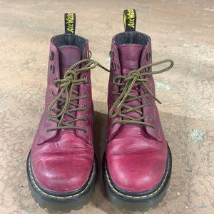 Dr Martens lace up boots-  Luna Pink